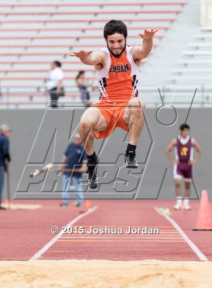 Thumbnail 1 in UIL 5A District Meet (Boys Events) photogallery.