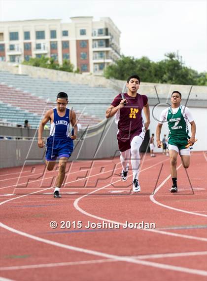 Thumbnail 3 in UIL 5A District Meet (Boys Events) photogallery.