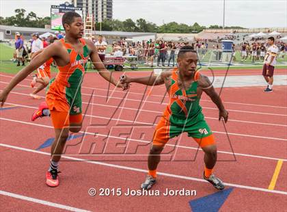 Thumbnail 2 in UIL 5A District Meet (Boys Events) photogallery.
