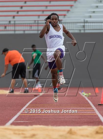 Thumbnail 2 in UIL 5A District Meet (Boys Events) photogallery.
