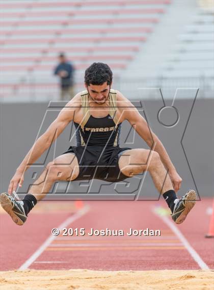 Thumbnail 2 in UIL 5A District Meet (Boys Events) photogallery.