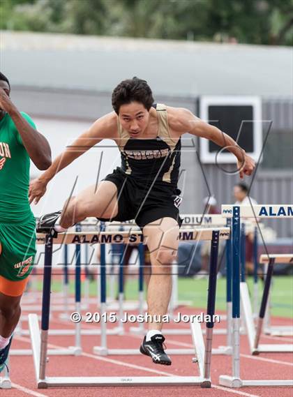 Thumbnail 3 in UIL 5A District Meet (Boys Events) photogallery.