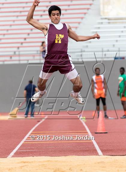 Thumbnail 1 in UIL 5A District Meet (Boys Events) photogallery.