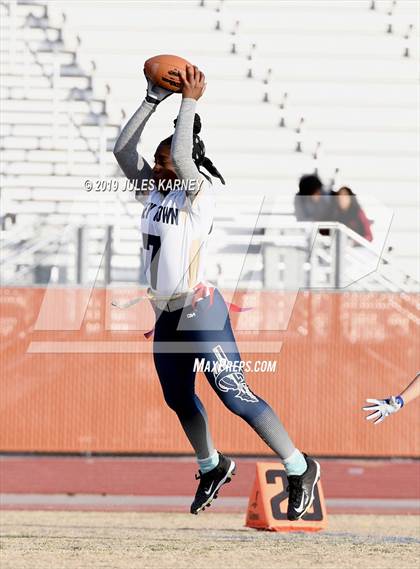 Thumbnail 1 in Cheyenne vs Legacy photogallery.