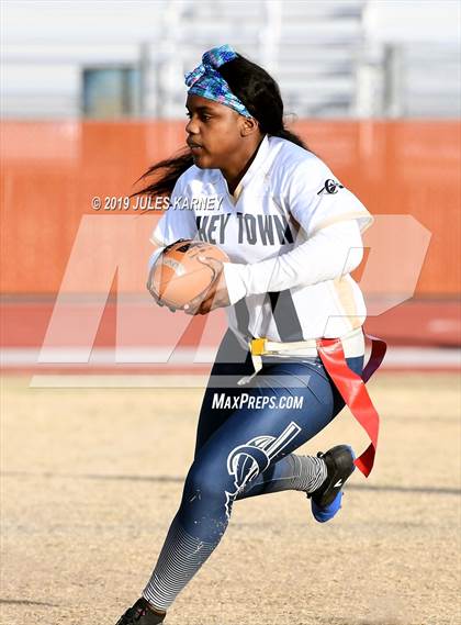 Thumbnail 1 in Cheyenne vs Legacy photogallery.