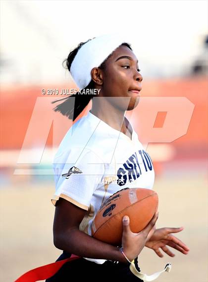 Thumbnail 2 in Cheyenne vs Legacy photogallery.