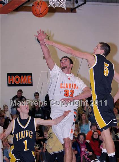 Thumbnail 1 in Venango Catholic @ Clarion Area photogallery.