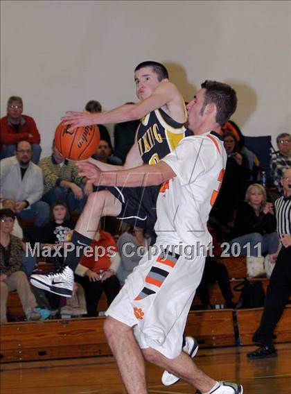 Thumbnail 2 in Venango Catholic @ Clarion Area photogallery.