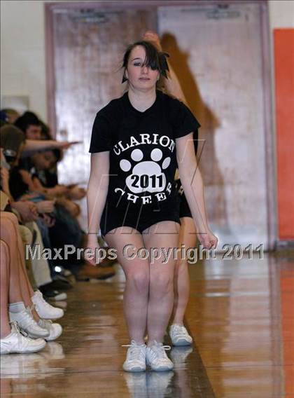 Thumbnail 3 in Venango Catholic @ Clarion Area photogallery.