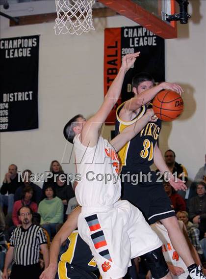 Thumbnail 1 in Venango Catholic @ Clarion Area photogallery.