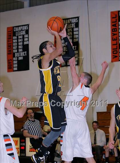 Thumbnail 2 in Venango Catholic @ Clarion Area photogallery.