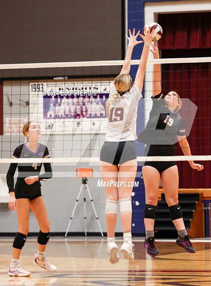 Thumbnail 3 in Bardstown @ Marion County photogallery.