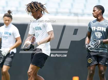 Thumbnail 3 in Ribault vs Valdosta  (Jaguars Prep 11-On Tournament) photogallery.
