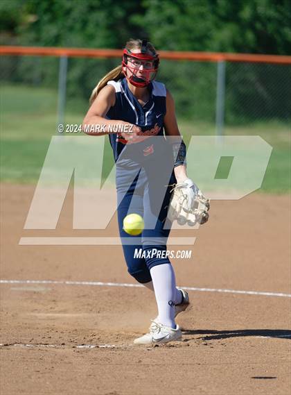 Thumbnail 1 in St. Francis @ Cosumnes Oaks photogallery.