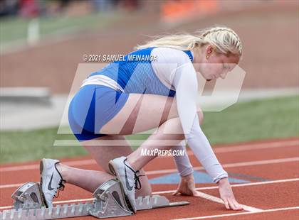 Thumbnail 1 in Harold Scott Invitational (400 Meter) photogallery.