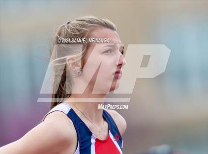 Thumbnail 2 in Harold Scott Invitational (400 Meter) photogallery.