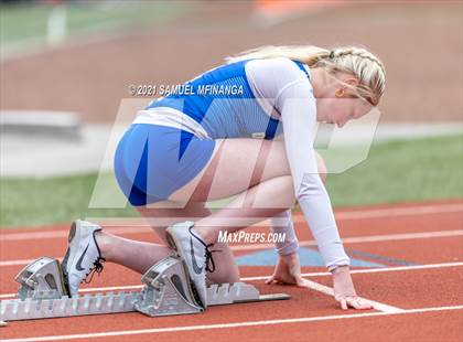 Thumbnail 3 in Harold Scott Invitational (400 Meter) photogallery.