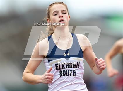 Thumbnail 1 in Harold Scott Invitational (400 Meter) photogallery.