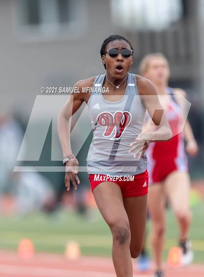 Thumbnail 3 in Harold Scott Invitational (400 Meter) photogallery.