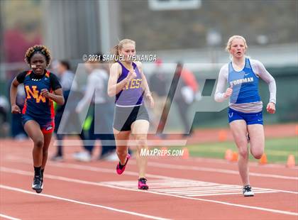 Thumbnail 3 in Harold Scott Invitational (400 Meter) photogallery.