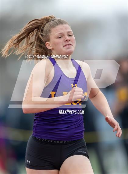 Thumbnail 3 in Harold Scott Invitational (400 Meter) photogallery.