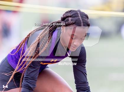 Thumbnail 1 in Harold Scott Invitational (400 Meter) photogallery.