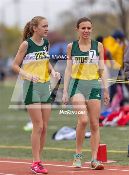 Thumbnail 2 in Harold Scott Invitational (400 Meter) photogallery.