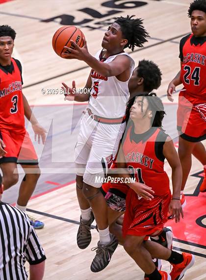 Thumbnail 2 in J.P. McCaskey @ Reading photogallery.