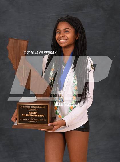 Thumbnail 2 in Head-Royce (CIF State D5 Awards) photogallery.