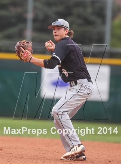 Thumbnail 3 in Longmont vs Green Mountain (CHSAA 4A Semifinal) photogallery.