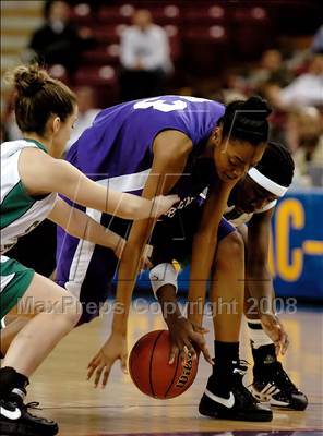 Thumbnail 2 in Sacramento vs. St. Mary's (CIF SJS D3 Final) photogallery.