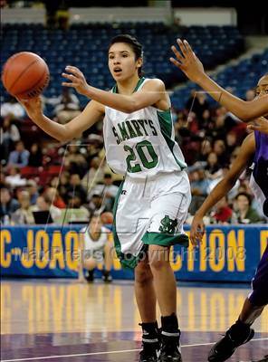 Thumbnail 1 in Sacramento vs. St. Mary's (CIF SJS D3 Final) photogallery.