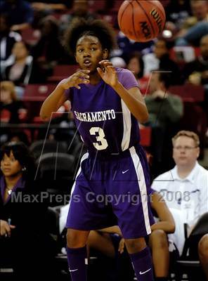 Thumbnail 1 in Sacramento vs. St. Mary's (CIF SJS D3 Final) photogallery.