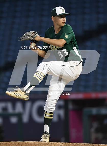 Thumbnail 2 in Santa Ana vs. Long Beach Poly photogallery.