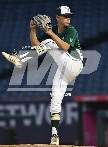 Thumbnail 2 in Santa Ana vs. Long Beach Poly photogallery.