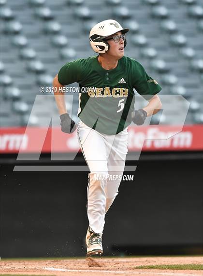 Thumbnail 3 in Santa Ana vs. Long Beach Poly photogallery.