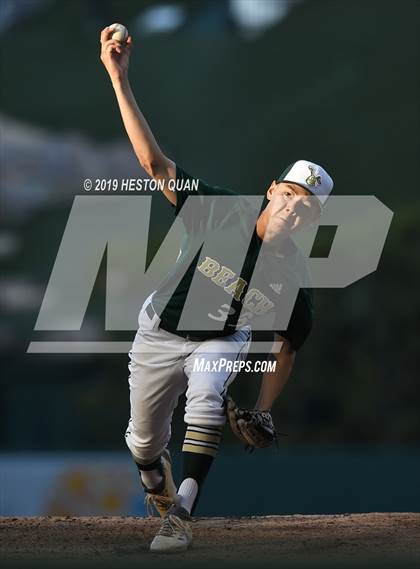 Thumbnail 3 in Santa Ana vs. Long Beach Poly photogallery.