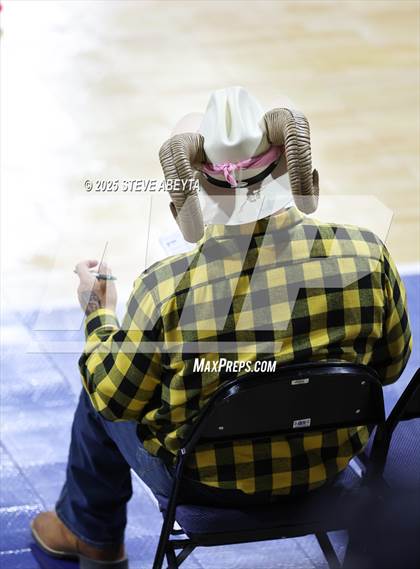 Thumbnail 1 in Berthoud vs. Green Mountain (CHSAA 4A First Round) photogallery.