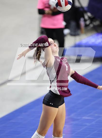 Thumbnail 2 in Berthoud vs. Green Mountain (CHSAA 4A First Round) photogallery.