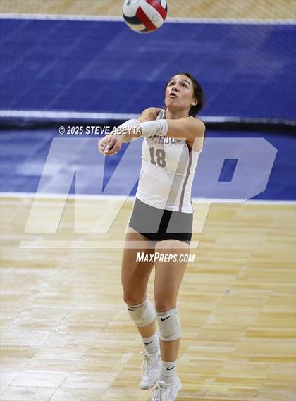 Thumbnail 3 in Berthoud vs. Green Mountain (CHSAA 4A First Round) photogallery.