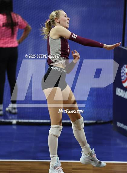 Thumbnail 1 in Berthoud vs. Green Mountain (CHSAA 4A First Round) photogallery.