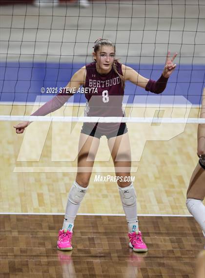 Thumbnail 1 in Berthoud vs. Green Mountain (CHSAA 4A First Round) photogallery.