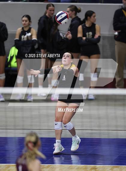 Thumbnail 3 in Berthoud vs. Green Mountain (CHSAA 4A First Round) photogallery.