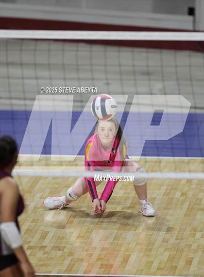 Thumbnail 1 in Berthoud vs. Green Mountain (CHSAA 4A First Round) photogallery.