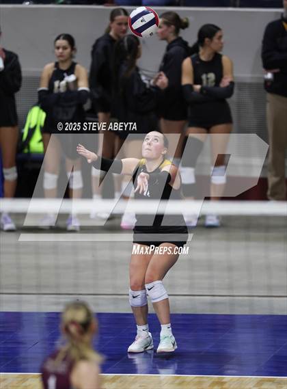 Thumbnail 1 in Berthoud vs. Green Mountain (CHSAA 4A First Round) photogallery.