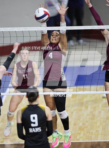 Thumbnail 1 in Berthoud vs. Green Mountain (CHSAA 4A First Round) photogallery.