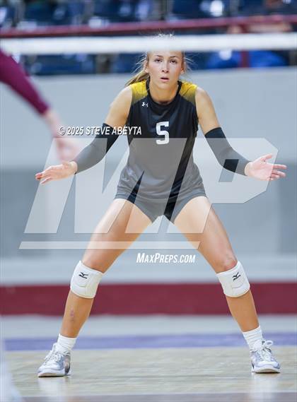 Thumbnail 1 in Berthoud vs. Green Mountain (CHSAA 4A First Round) photogallery.