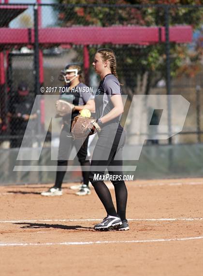 Thumbnail 2 in Silver Creek vs Conifer (CHSAA 4A First Round) photogallery.