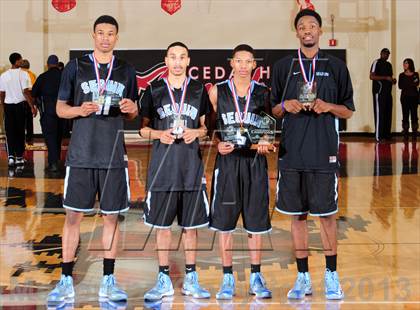 Thumbnail 2 in Seguin vs. Cedar Hill (Lions Club Tournament) photogallery.