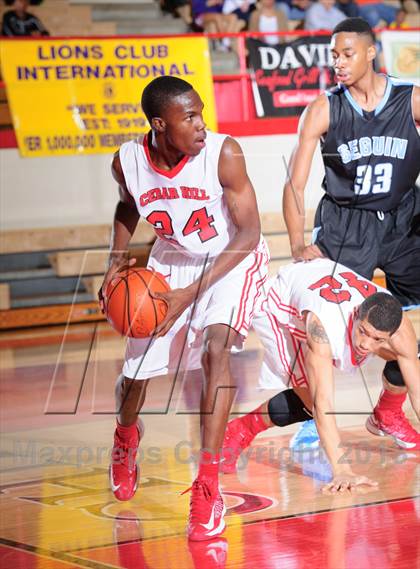 Thumbnail 3 in Seguin vs. Cedar Hill (Lions Club Tournament) photogallery.